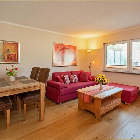 Janina Janina * Zinnowitz